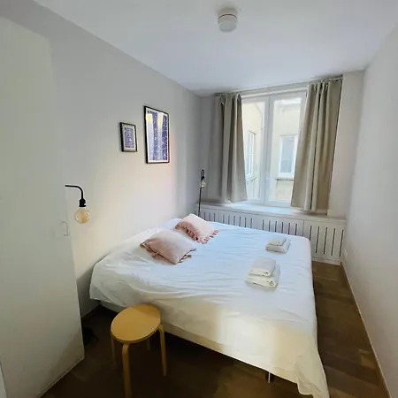 Apartament Prachtig Gerenoveerd *
