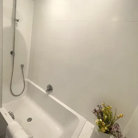 Appartement Prachtig Gerenoveerd