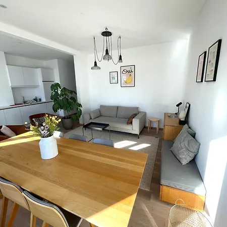 Prachtig Gerenoveerd Appartement *